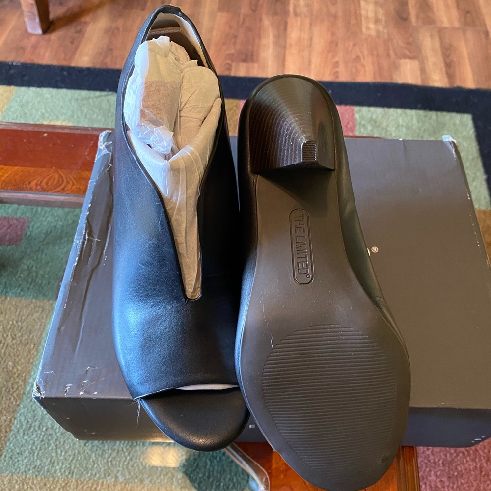 The Limited Black Open-Toe Leather Booties - Picture 4 of 9
